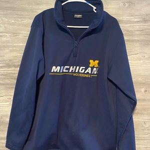 Michigan Fleece Size M fits like a L